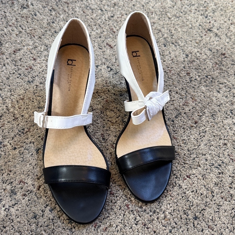 Boston Design Studio Black and White Open-Toe Heels NEW Sz 8.5